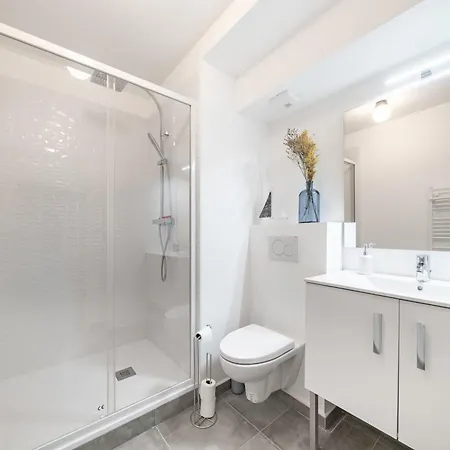 Apartman Renovated With Balcony And Parking *